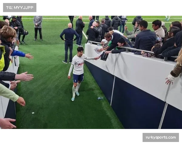 热刺防守基础变得更为稳固,降级概率下降5.81%反映战术改善趋势 热刺防守基础变得更为稳固,降级概率下降5.81%反映战术改善趋势